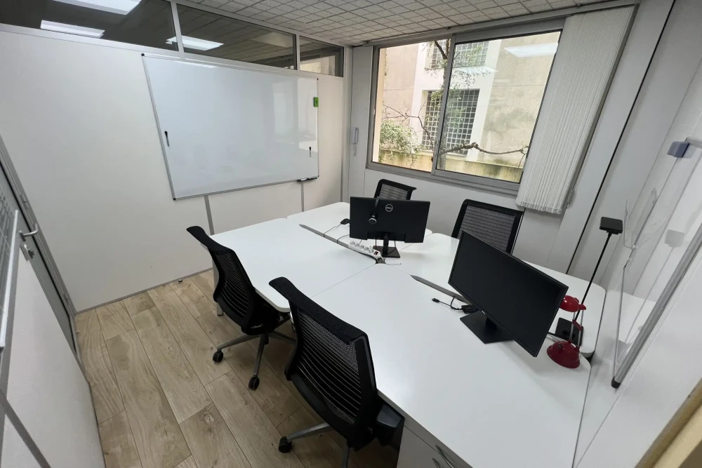 Bureau privé - 75015 - 5 postes - 960€