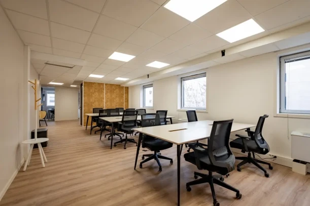 Espace indépendant - 69003 - 35 postes - 9450€