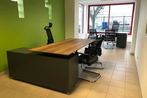 Bureau privé - 51470 - 20 postes - 2700€