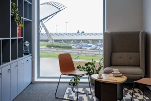 Bureau privé - 69125 - 12 postes - 3619€