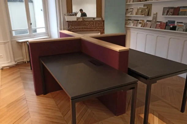 Open Space - 75016 - 4 postes - 350€