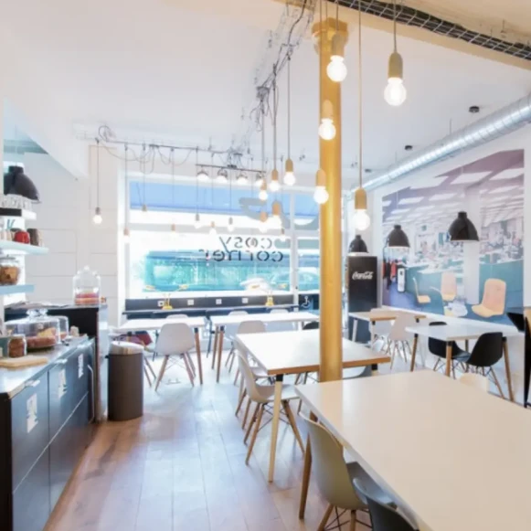 Bureau privé 12 m² 3 postes Coworking Rue Saint-Martin Paris 75004 - photo 8