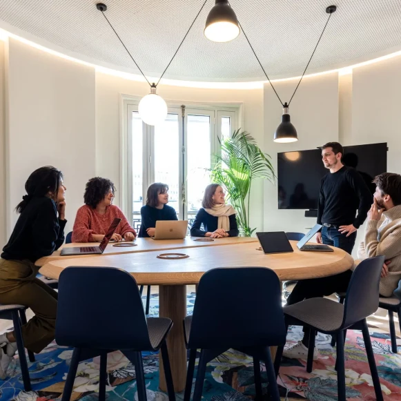 Espace indépendant 206 m² 40 postes Location bureau Rue de Mogador Paris 75009 - photo 2