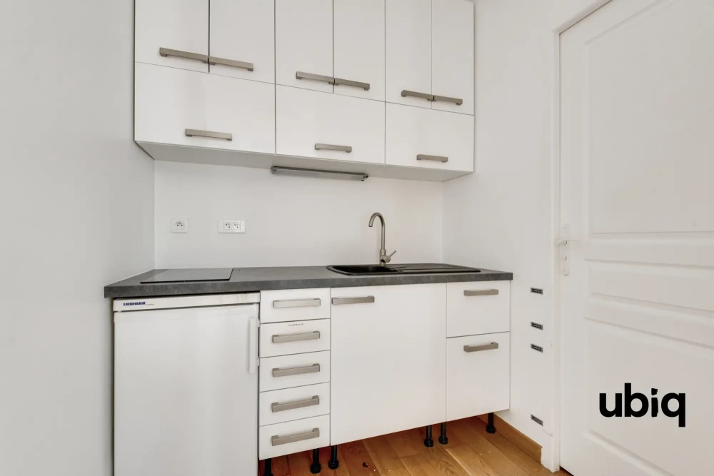 Espace indépendant - 75012 - 7 postes - 1890€