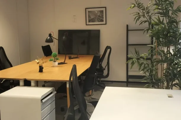 Bureau privé - 92200 - 7 postes - 3300€