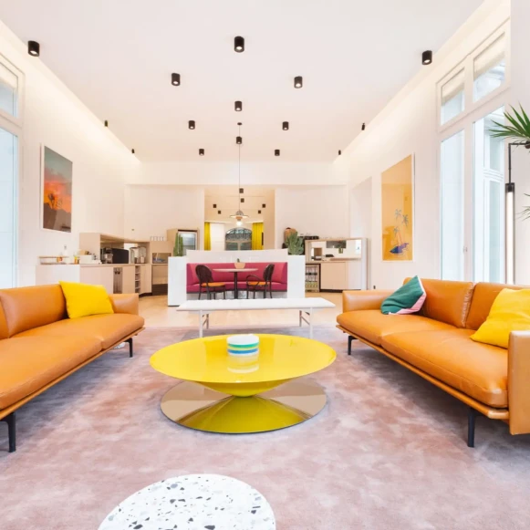 Bureau privé 168 m² 56 postes Location bureau Avenue des Champs-Élysées Paris 75008 - photo 1