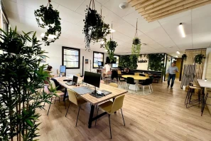 Bureau privé - 13290 - 3 postes - 1100€