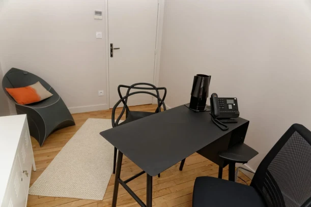 Bureau privé - 69001 - 1 poste - 500€