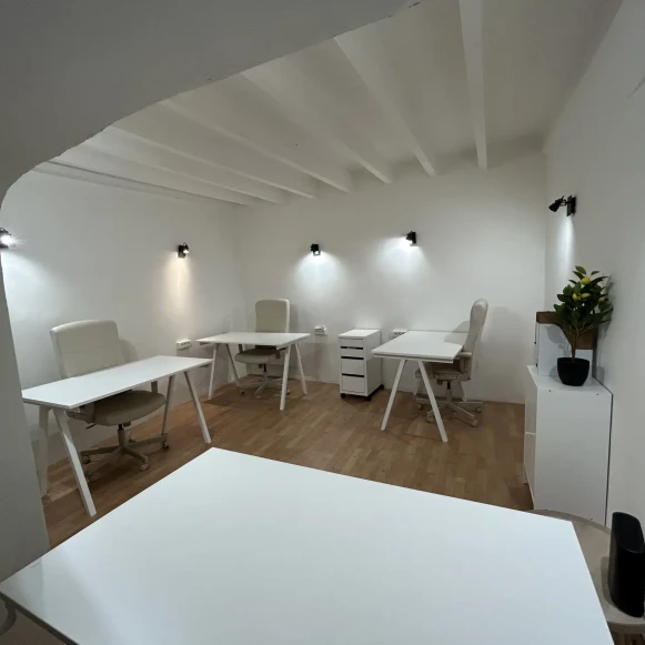 Bureau privé 30 m² 4 postes Coworking Rue du Gué Rueil-Malmaison 92500 - photo 7