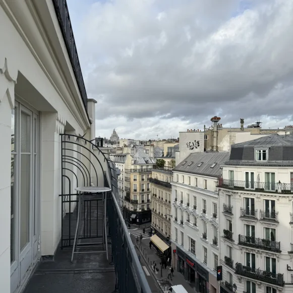 Bureau privé 15 m² 3 postes Location bureau Rue du Faubourg Montmartre Paris 75009 - photo 3