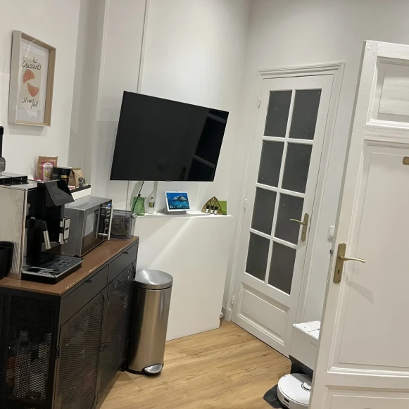 Bureau privé 6 m² 2 postes Location bureau Rue de l'Amiral Cloué Paris 75016 - photo 7