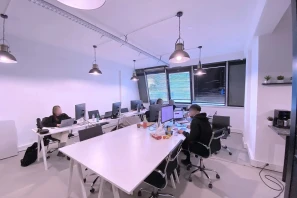 Bureau privé - 75010 - 12 postes - 4950€