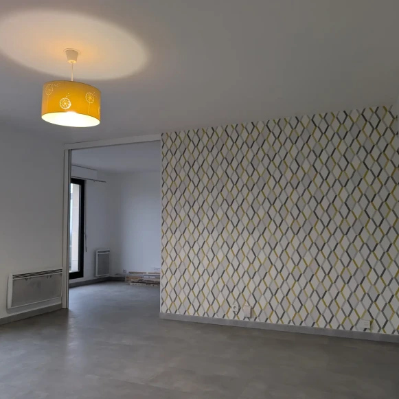 Bureau privé 32 m² 5 postes Location bureau Avenue du Général de Gaulle Rosny-sous-Bois 93110 - photo 1