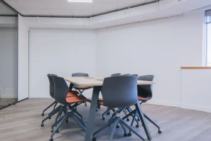 Bureau privé - 92360 - 3 postes - 890€