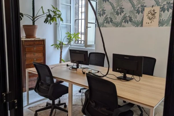 Bureau privé - 33000 - 4 postes - 595€