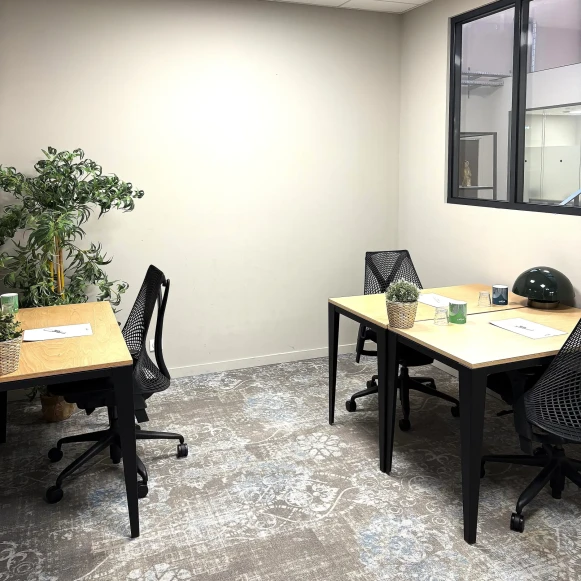 Bureau privé 11 m² 3 postes Location bureau Avenue Thiers Nice 06000 - photo 1