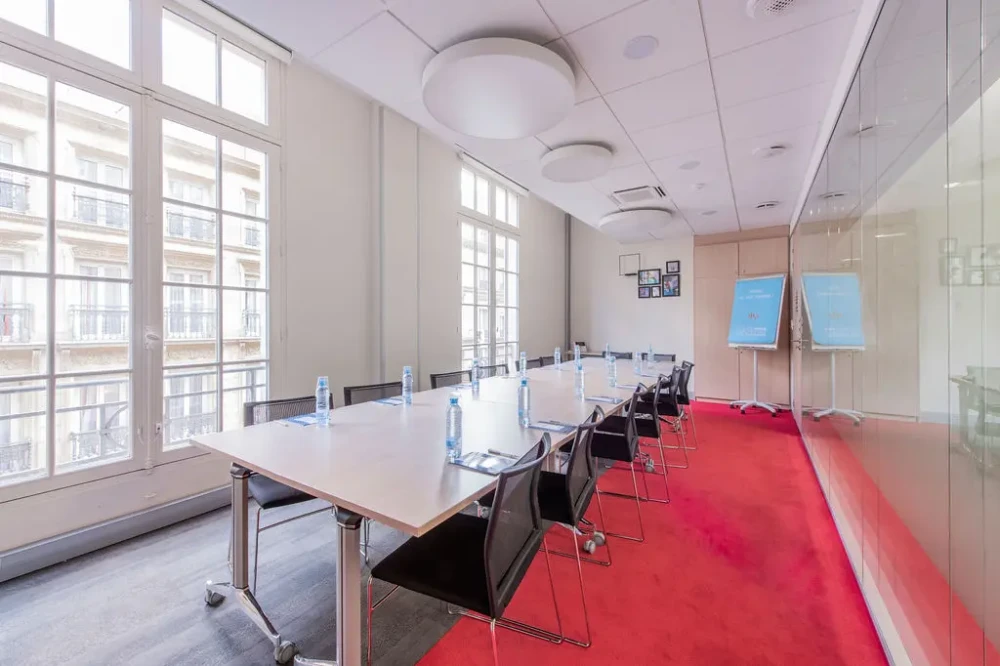 Bureau privé - 75008 - 1 poste - 1720€
