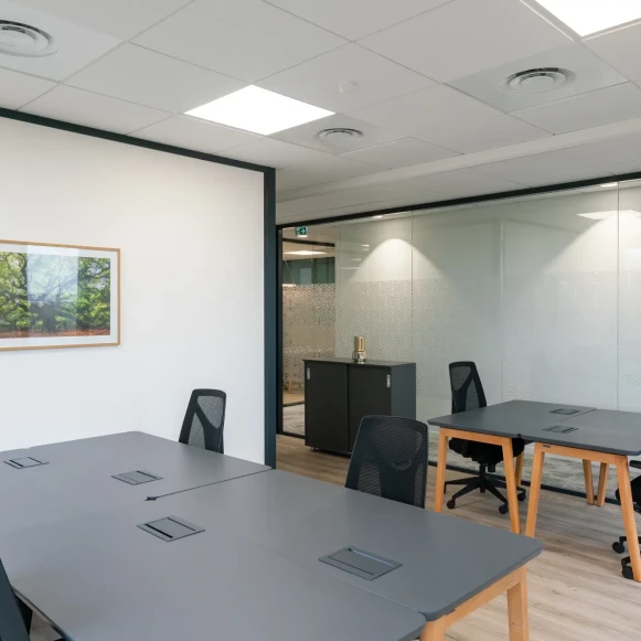 Bureau privé 25 m² 6 postes Coworking Rue de l'Épine Villeneuve-d'Ascq 59650 - photo 1