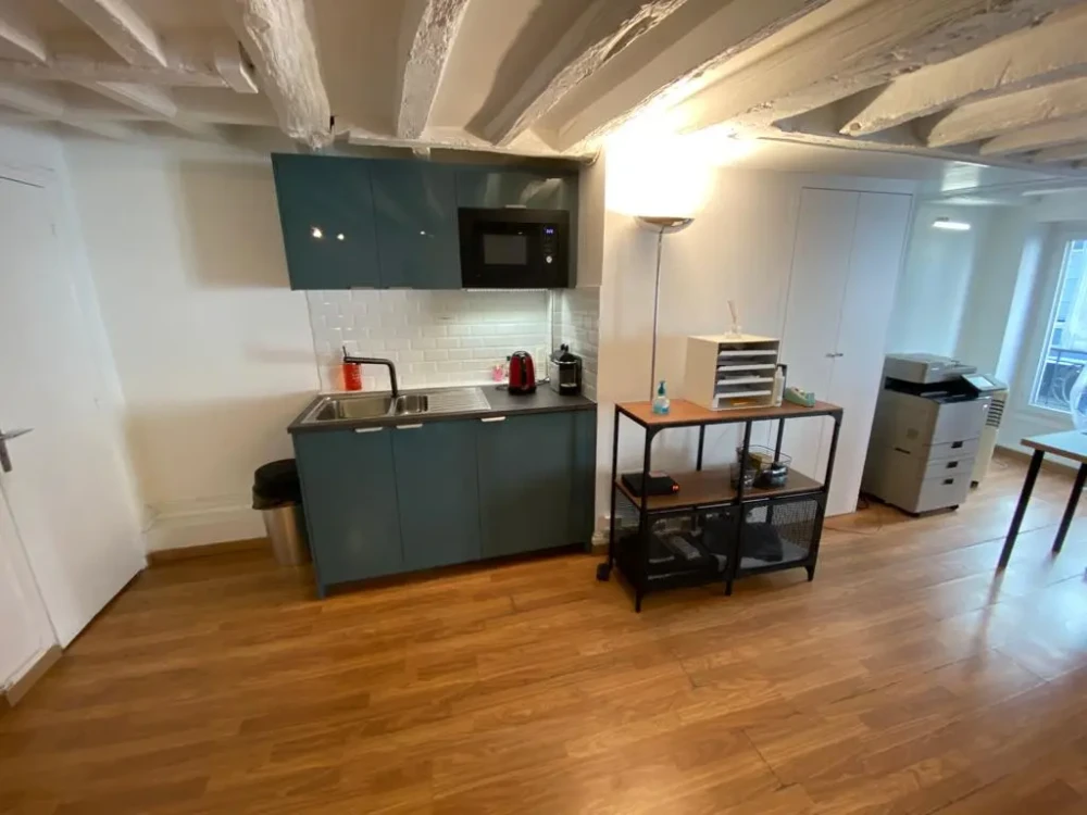 Espace indépendant - 75002 - 10 postes - 2680€