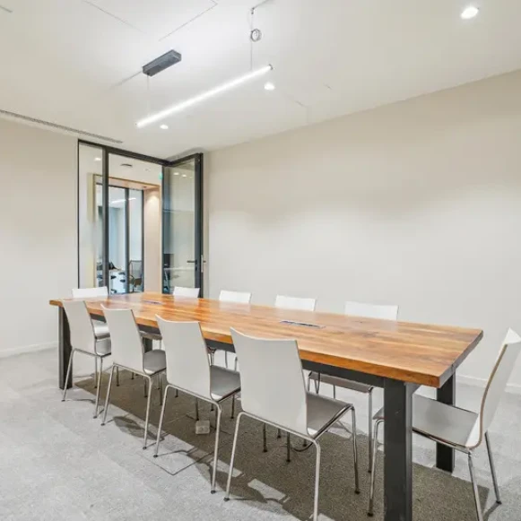 Bureau privé 246 m² 19 postes Location bureau Rue de Monceau Paris 75008 - photo 2