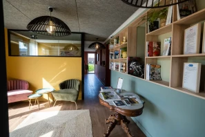 Open Space - 33320 - 4 postes - 225€