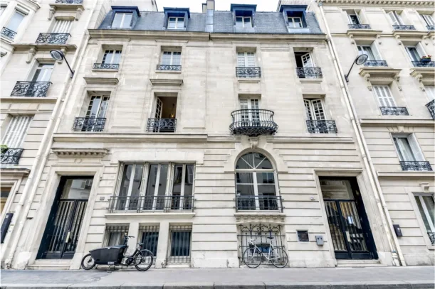 Espace indépendant - 75008 - 120 postes - 90000€