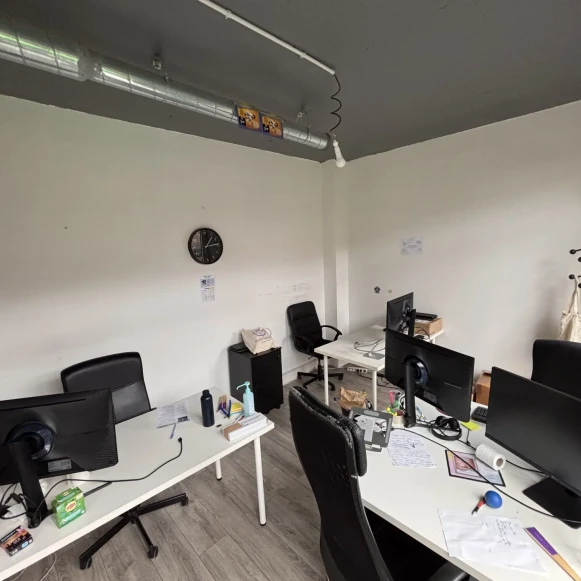 Open Space  1 poste Location bureau Rue de Cotte Paris 75012 - photo 5