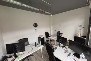 Open Space - 75012 - 1 poste - 385€