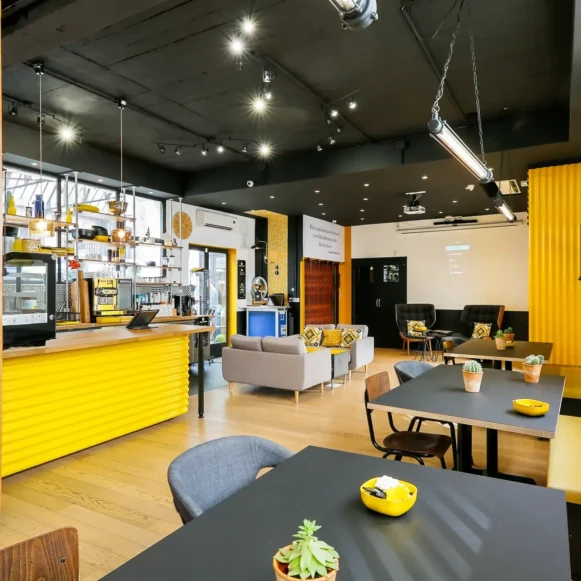 Bureau privé 11 m² 4 postes Coworking Rue du Dahomey Paris 75011 - photo 5