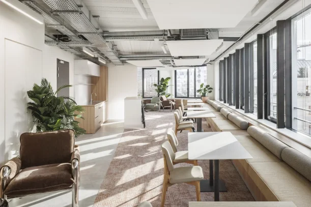 Open Space - 92100 - 30 postes - 300€