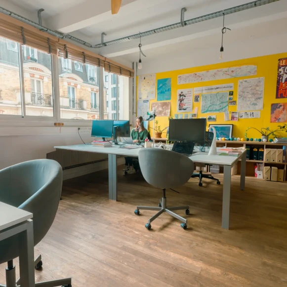 Bureau privé 16 m² 4 postes Location bureau Rue Frédérick Lemaître Paris 75020 - photo 5