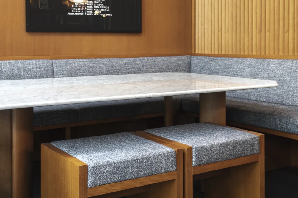 The bureau I - 28 Cours Albert 1er Paris 08