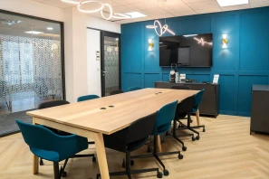 Bureau privé - 75008 - 3 postes - 1739€