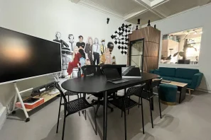 Open Space - 75015 - 6 postes - 350€