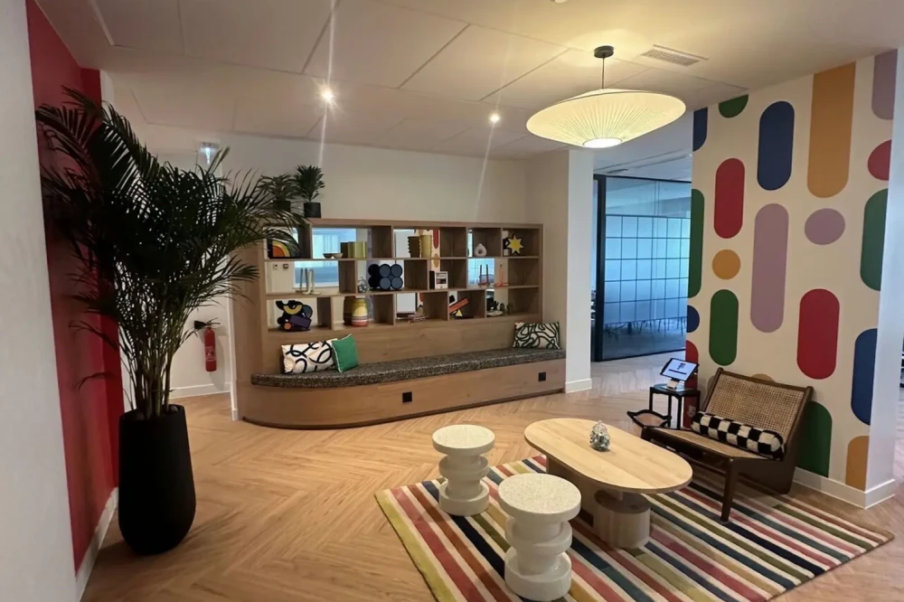 Espace indépendant - 75009 - 36 postes - 30500€