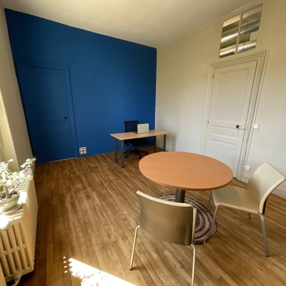 Open Space  11 postes Location bureau Rue de la Gare Hennebont 56700 - photo 8
