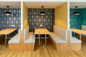 Bureau privé - 06200 - 8 postes - 2680€