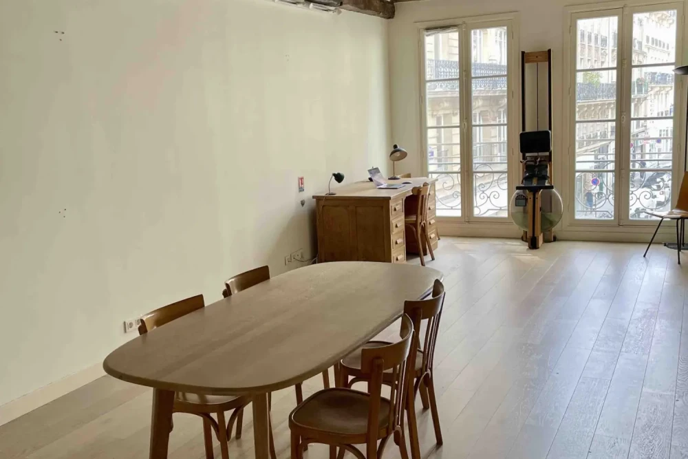 Espace indépendant - 75002 - 6 postes - 2700€