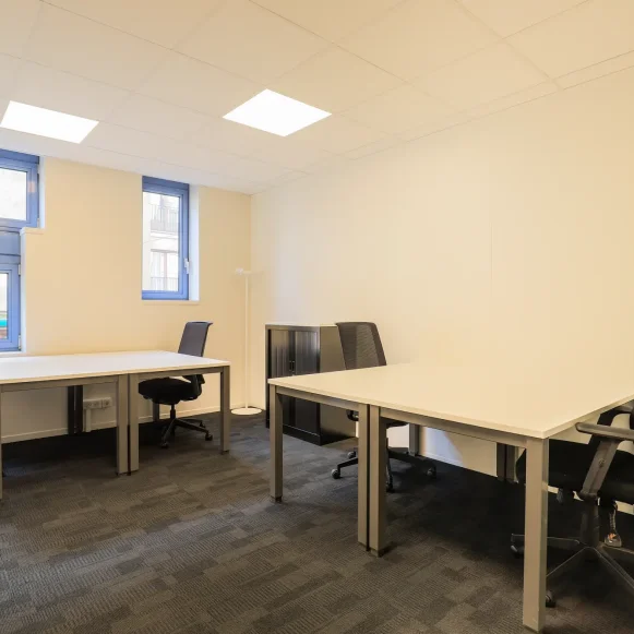 Bureau privé 17 m² 4 postes Coworking Place Rihour Lille 59000 - photo 1