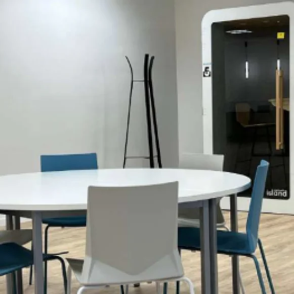 Bureau privé 12 m² 2 postes Location bureau Avenue de Paris Villejuif 94800 - photo 12