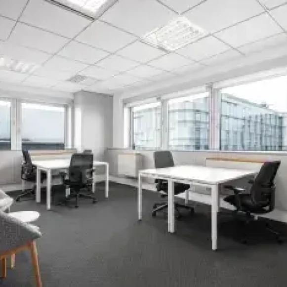 Bureau privé 35 m² 7 postes Location bureau Rue de la Haye Tremblay-en-France 93290 - photo 1