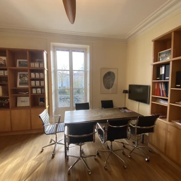 Espace indépendant 75 m² 7 postes Location bureau Quai de Versailles Nantes 44000 - photo 3