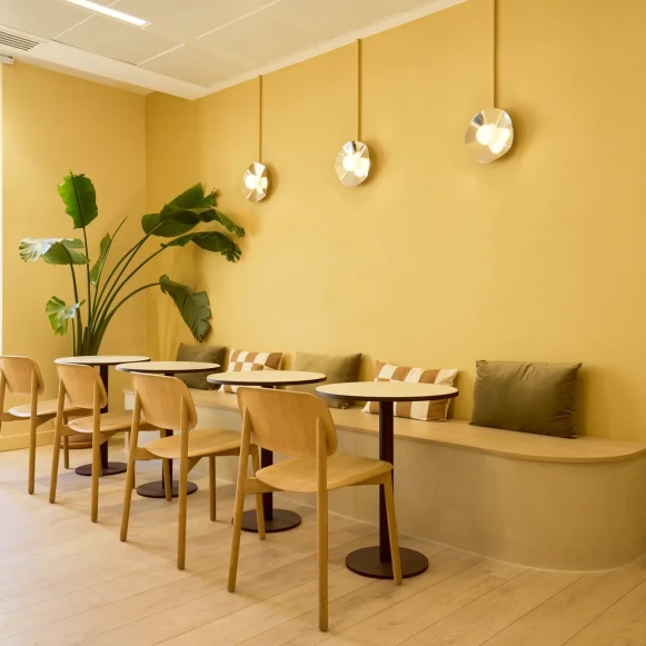 Bureau privé 54 m² 10 postes Location bureau Rue du Général Foy Paris 75008 - photo 4