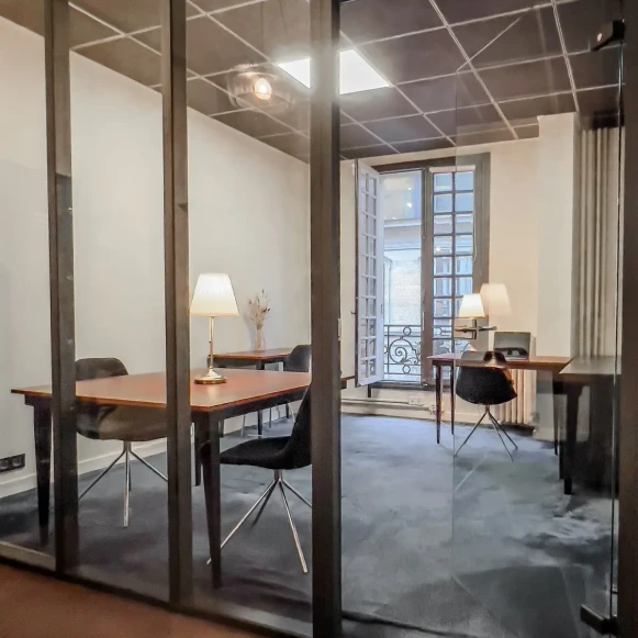 Bureau privé 145 m² 20 postes Coworking Rue de Bucarest Paris 75009 - photo 8