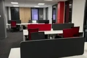 Bureau privé - 69760 - 43 postes - 12000€