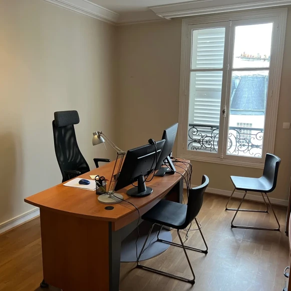 Bureau privé 33 m² 8 postes Location bureau Boulevard Malesherbes Paris 75008 - photo 3