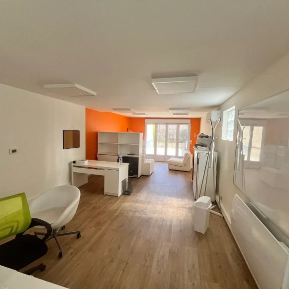 Bureau privé 60 m² 6 postes Location bureau Rue de la Croix Nanterre 92000 - photo 4