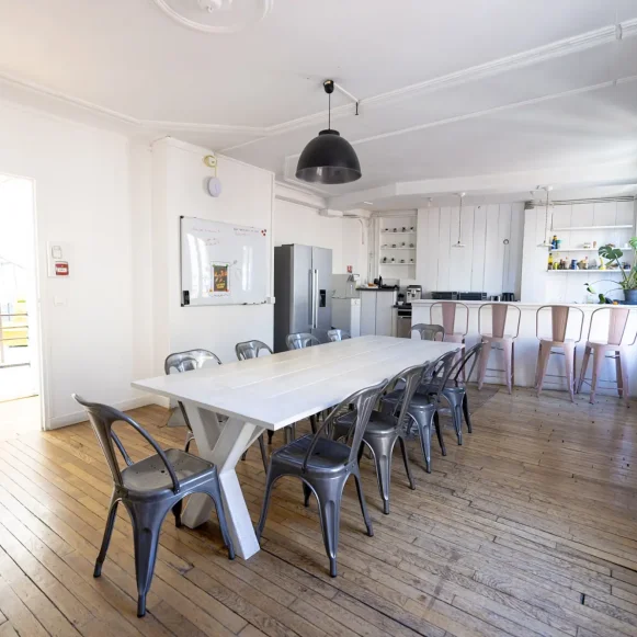 Bureau privé 60 m² 12 postes Location bureau Villa Riberolle Paris 75020 - photo 2