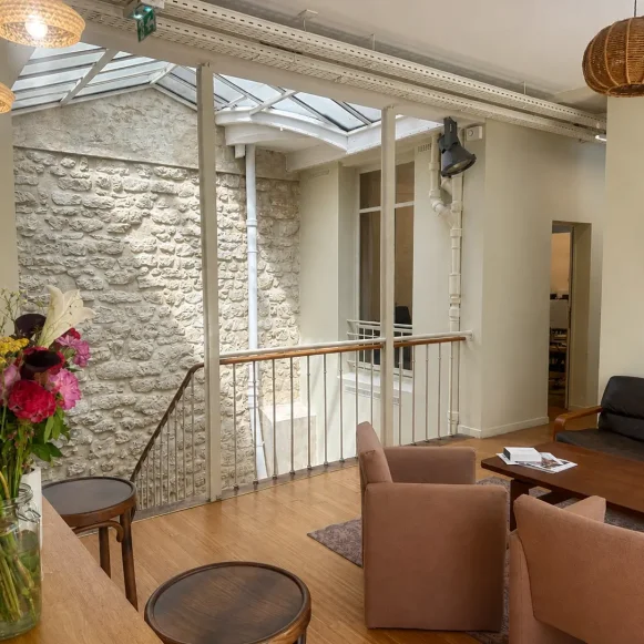 Bureau privé 52 m² 12 postes Coworking Rue du Faubourg Poissonnière Paris 75010 - photo 3