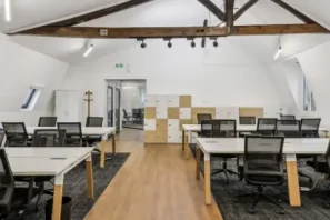 Espace indépendant - 75011 - 64 postes - 28000€